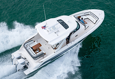 TIARA SPORT INTRODUCES VOLVO PENTA AND SEVEN MARINE INTEGRATED OUTBOARD EXPERIENCE FOR 38 LS