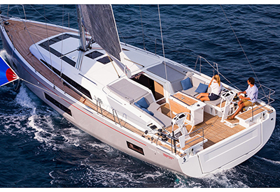 THE OCEANIS 46.1 WINS THE “EUROPEAN YACHT OF THE YEAR AWARDS” 2019