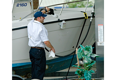 HERE ARE 6 WAYS BOATERS CAN BE GREEN THIS SUMMER