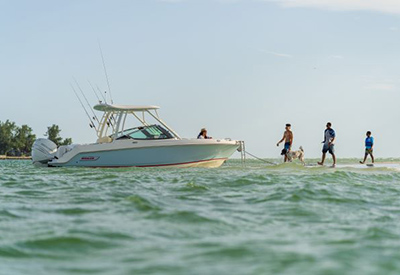 BOSTON WHALER INTRODUCES NEW ‘SWISS ARMY KNIFE OF BOATING,’ THE VERSATILE, FAMILY-ORIENTED 240 VANTAGE