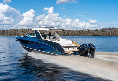 SEA RAY LAUNCHES AWARD-WINNING SLX 400 OUTBOARD WITH TWIN V12 600 VERADO ENGINE OPTION