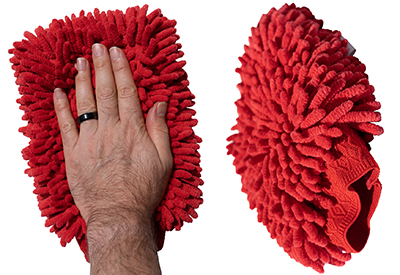 Soft, absorbent wash mitt cleans delicate surfaces