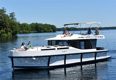 Le Boat introduces its popular luxury houseboat ownership program to North Americans for the first time
