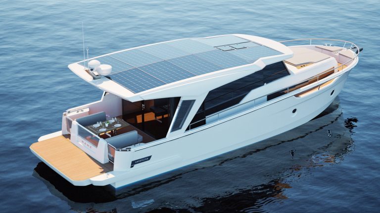 The new Greenline 42 will debut at boot 2026